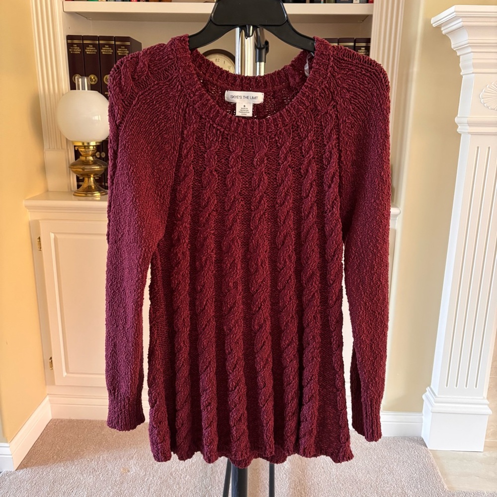 Free People maroon cable-knit sweater with a crewneck SMALL